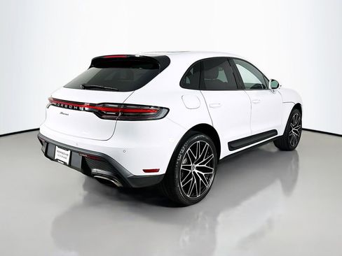 Used 2026 Porsche Macan image 9