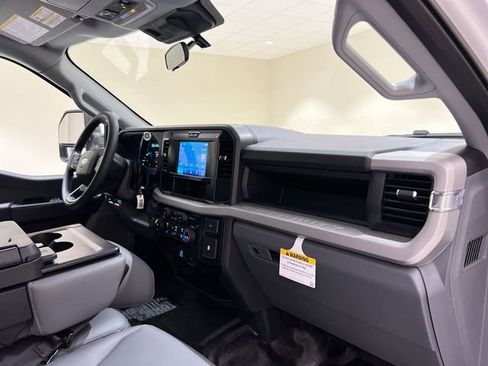 New 2026 Ford F250 XL w/ XL Off-Road Package AWD/4WD image 23