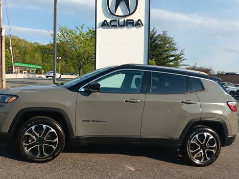 Used 2022 Jeep Compass Limited AWD/4WD image 2