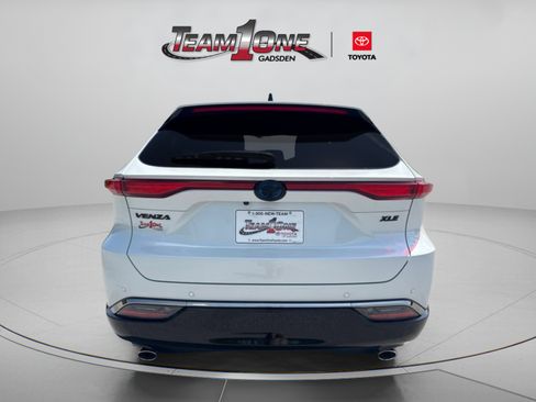 Used 2024 Toyota Venza Nightshade AWD/4WD image 6