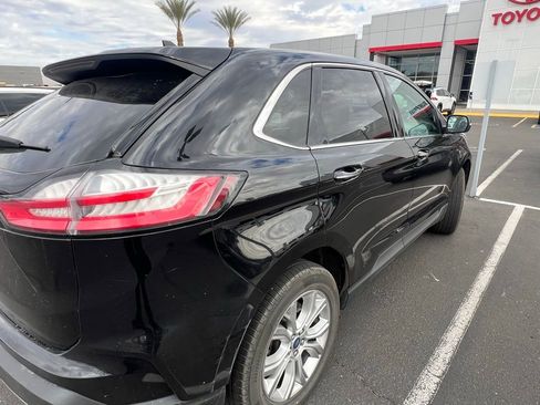 Used 2022 Ford Edge Titanium w/ Equipment Group 301A image 4