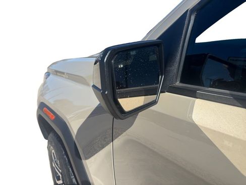 Used 2024 GMC Canyon AT4 w/ AT4 Premium Package image 31