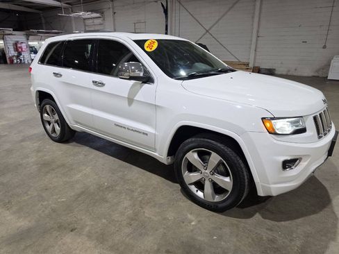 Used 2014 Jeep Grand Cherokee Overland AWD/4WD image 19
