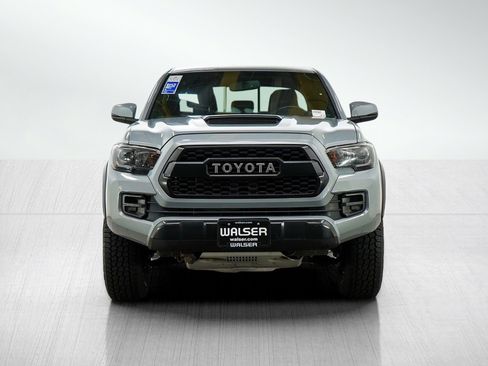 Used 2017 Toyota Tacoma TRD Pro AWD/4WD image 4