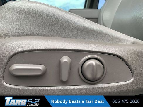 Used 2019 Chevrolet Traverse Premier w/ Driver Confidence II Package FWD image 14
