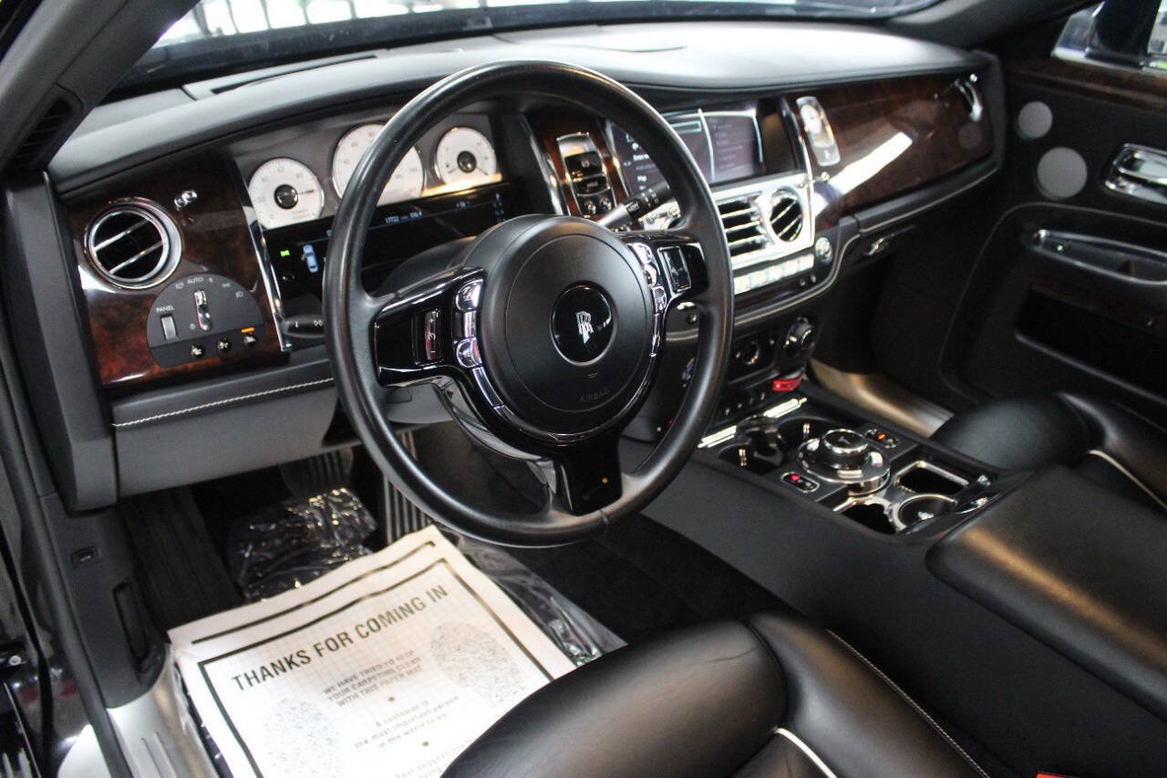 Used 2019 Rolls-Royce Ghost RWD image 12