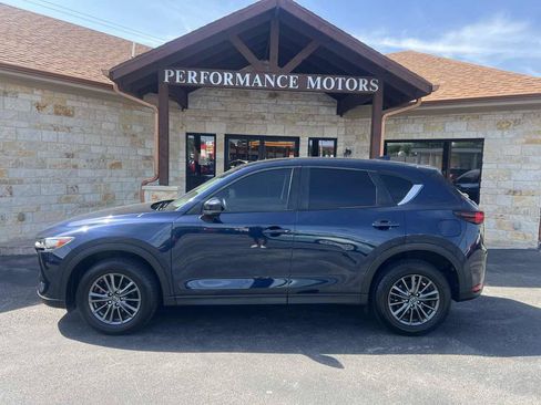 Used 2020 MAZDA CX-5 Touring FWD image 2