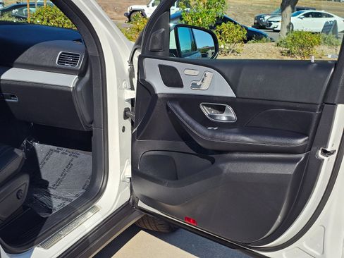 Used 2024 Mercedes-Benz GLE 450e 4MATIC image 34