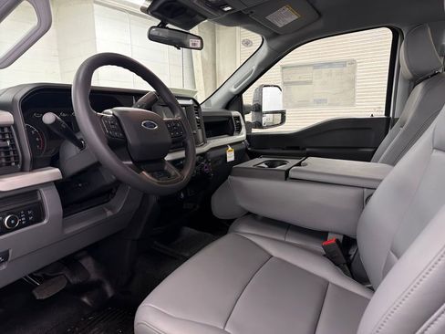 New 2026 Ford F350 XL w/ XL Chrome Package image 6