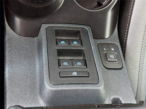 Used 2024 Ford Bronco Black Diamond image 19