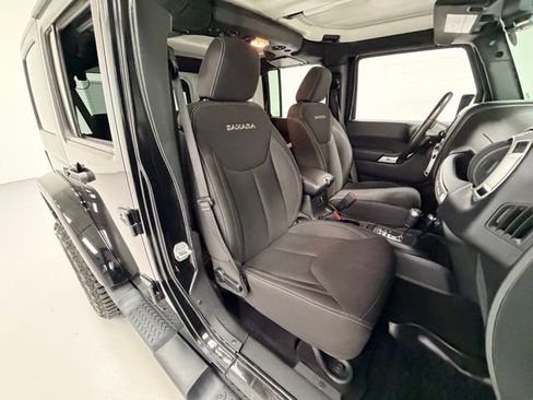 Used 2016 Jeep Wrangler Unlimited Sahara image 26