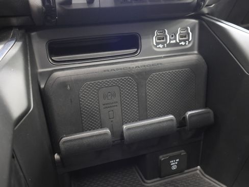 Used 2024 RAM 2500 Laramie w/ Night Edition AWD/4WD image 46