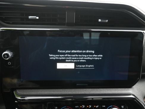 Used 2022 GMC Sierra 1500 AT4 w/ AT4 Preferred Package image 23