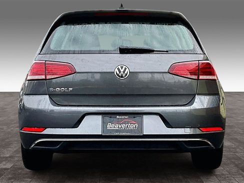Used 2018 Volkswagen e-Golf SE w/ DC Fast Charging Package image 6