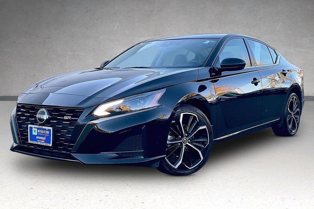Used 2023 Nissan Altima 2.5 SR AWD/4WD image 1