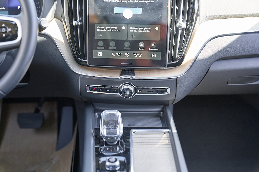 New 2026 Volvo XC60 B5 Core w/ Protection Package AWD/4WD image 26