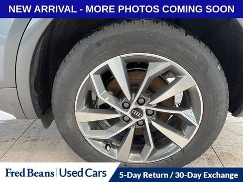 Used 2023 Audi Q5 2.0T Premium w/ Convenience Package image 14