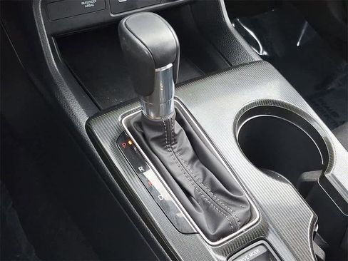 Used 2025 Honda Civic Sport image 14