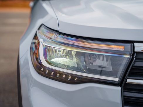 Certified 2025 Ford Explorer Active RWD image 10