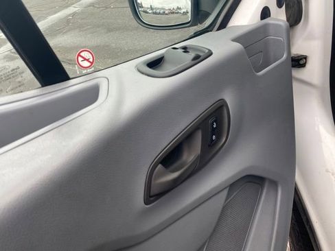 Used 2019 Ford Transit 250 130 Low Roof w/ Exterior Upgrade Package image 15