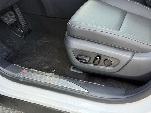 New 2026 Lexus RX 350 FWD image 18