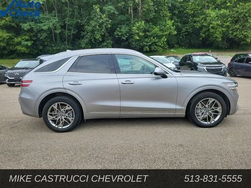 Used 2025 Genesis GV70 2.5T AWD/4WD image 6
