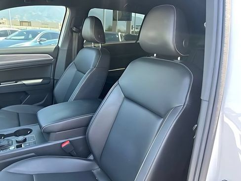 Used 2020 Volkswagen Atlas Cross Sport SE w/ Towing Package AWD/4WD image 22