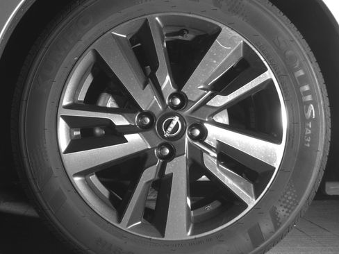 Used 2025 Nissan Versa SV image 12