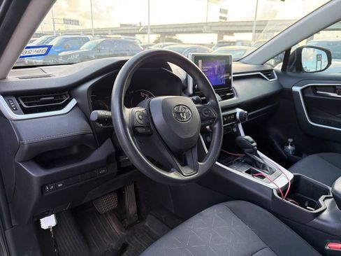 Used 2024 Toyota RAV4 XLE w/ Convenience Package FWD image 8