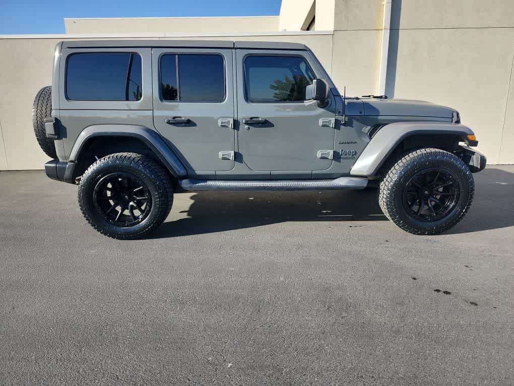Used 2019 Jeep Wrangler Unlimited Sahara w/ Uconnect 4C Nav & Sound Group AWD/4WD image 3