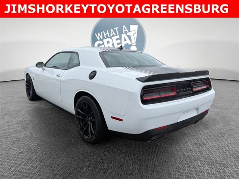 Used 2022 Dodge Challenger R/T Scat Pack w/ Shaker Package image 6