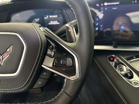 New 2025 Chevrolet Corvette E-Ray image 18
