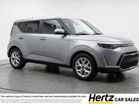 Used 2025 Kia Soul LX w/ LX Technology Package FWD image 1