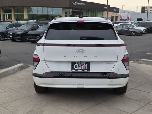 Certified 2024 Hyundai Kona Limited FWD image 5