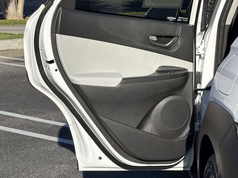 Used 2023 Hyundai Kona SEL image 27