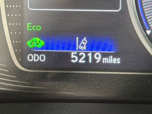 Used 2025 Lexus ES 300h w/ Premium Package image 29