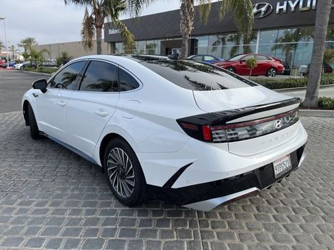 Certified 2025 Hyundai Sonata Limited image 3