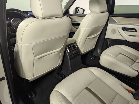 Used 2024 MAZDA CX-90 Plug-In Hybrid w/ Premium Plus image 33