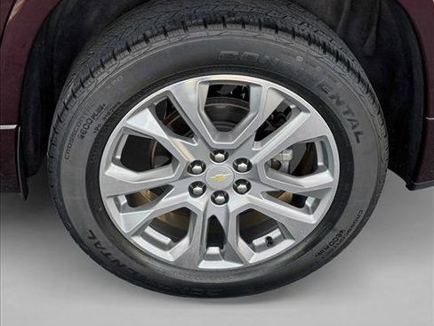 Used 2018 Chevrolet Traverse Premier w/ Driver Confidence II Package image 9