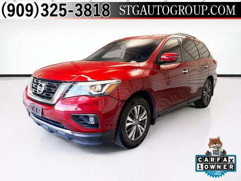 Used 2018 Nissan Pathfinder S FWD image 1