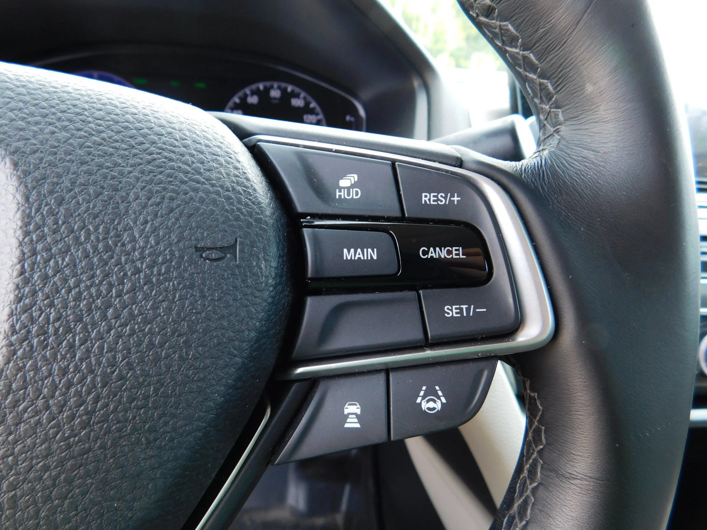 Used 2019 Honda Accord Touring image 18
