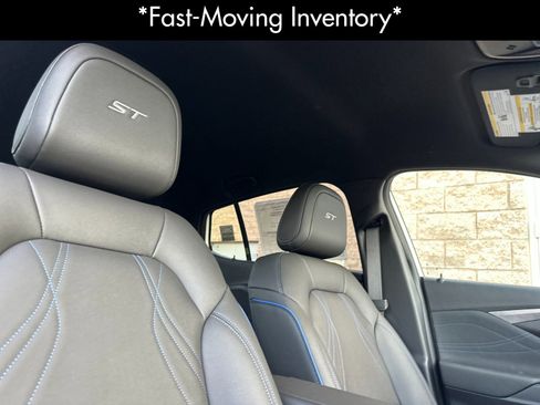 New 2026 Buick Envista Sport Touring image 17