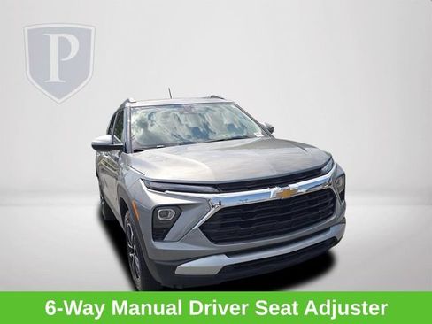 Certified 2025 Chevrolet TrailBlazer LT AWD/4WD image 16