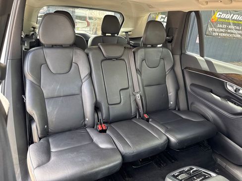 Used 2017 Volvo XC90 T6 Momentum w/ Vision Package AWD/4WD image 17