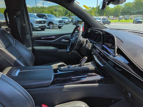 Used 2021 Cadillac Escalade Sport w/ Driver Assist Tech Package AWD/4WD image 10