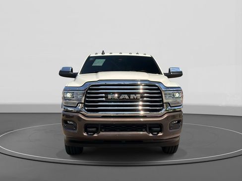 Used 2022 RAM 2500 Limited AWD/4WD image 3