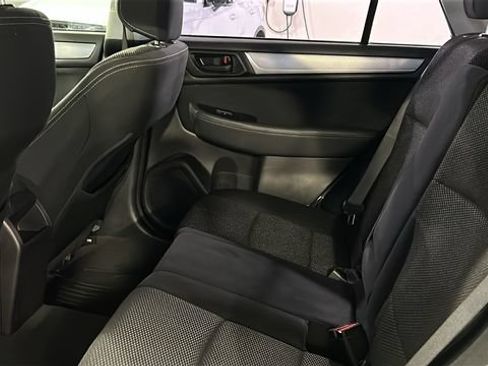 Used 2017 Subaru Outback 2.5i AWD/4WD image 20
