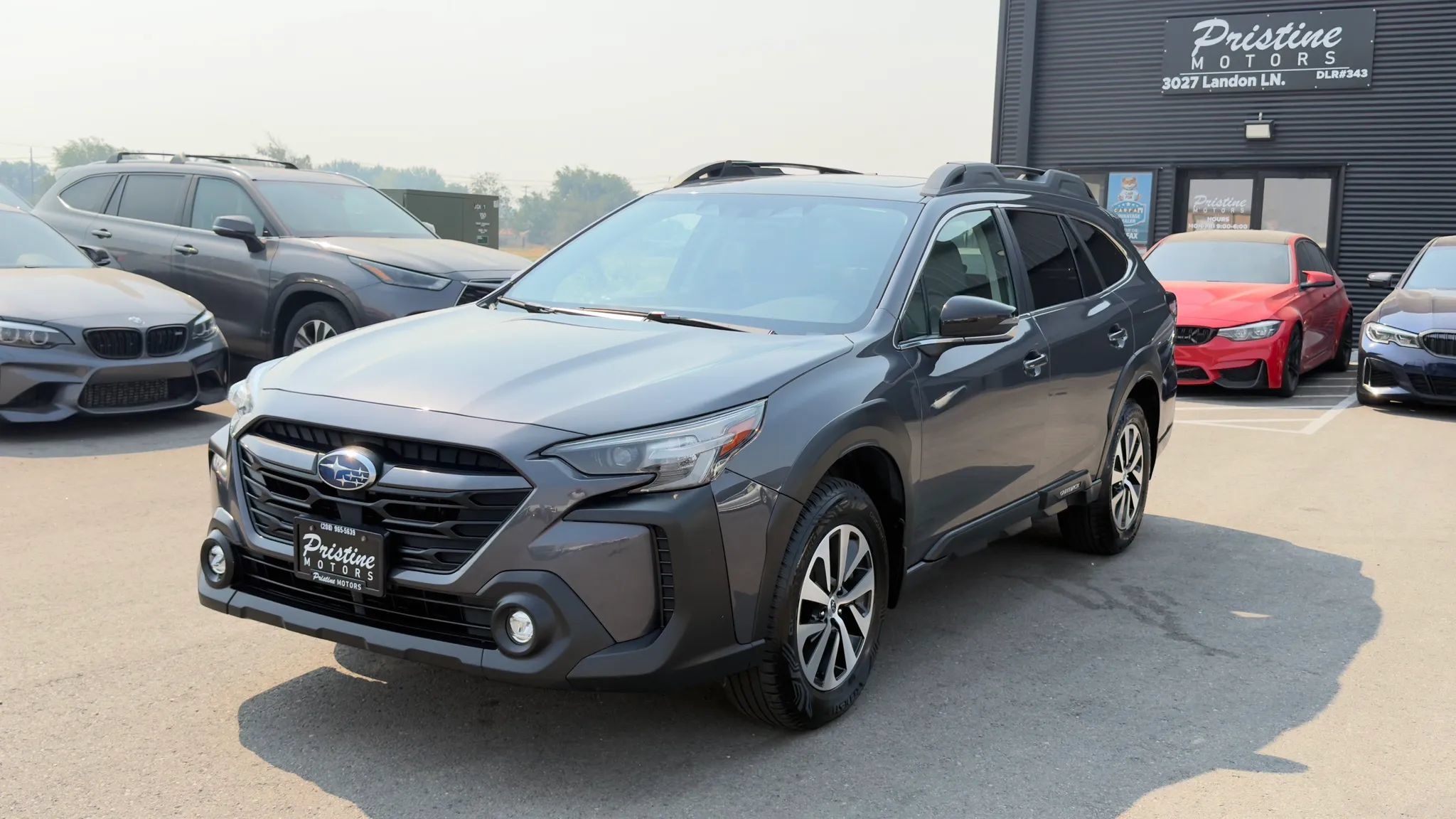 Used 2024 Subaru Outback Premium AWD/4WD image 1