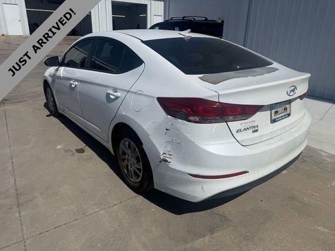 Used 2018 Hyundai Elantra SE w/ SE Connectivity Package 04 image 7