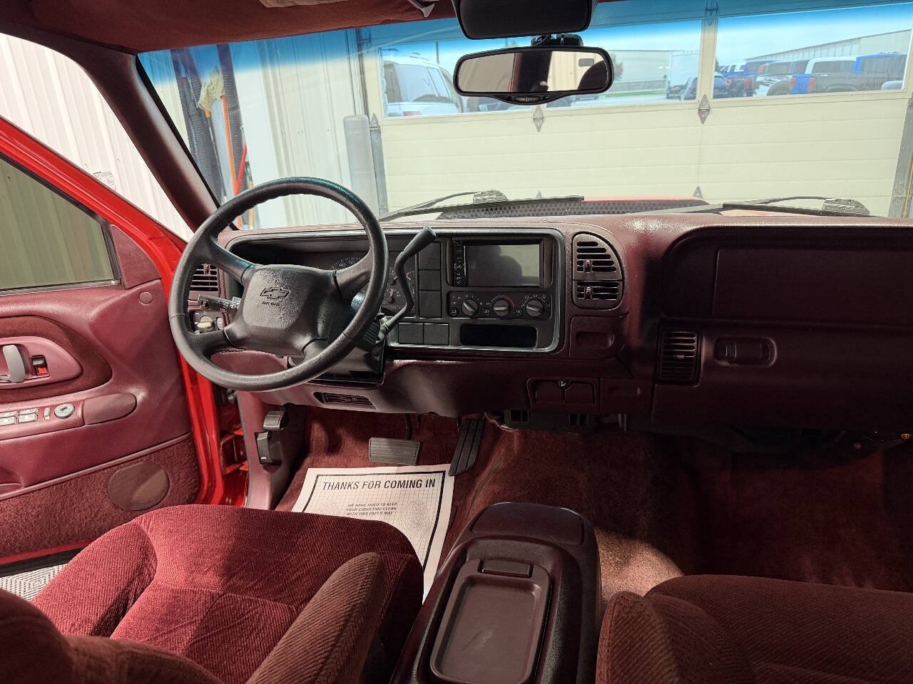 Used 1998 Chevrolet Tahoe 2WD image 17